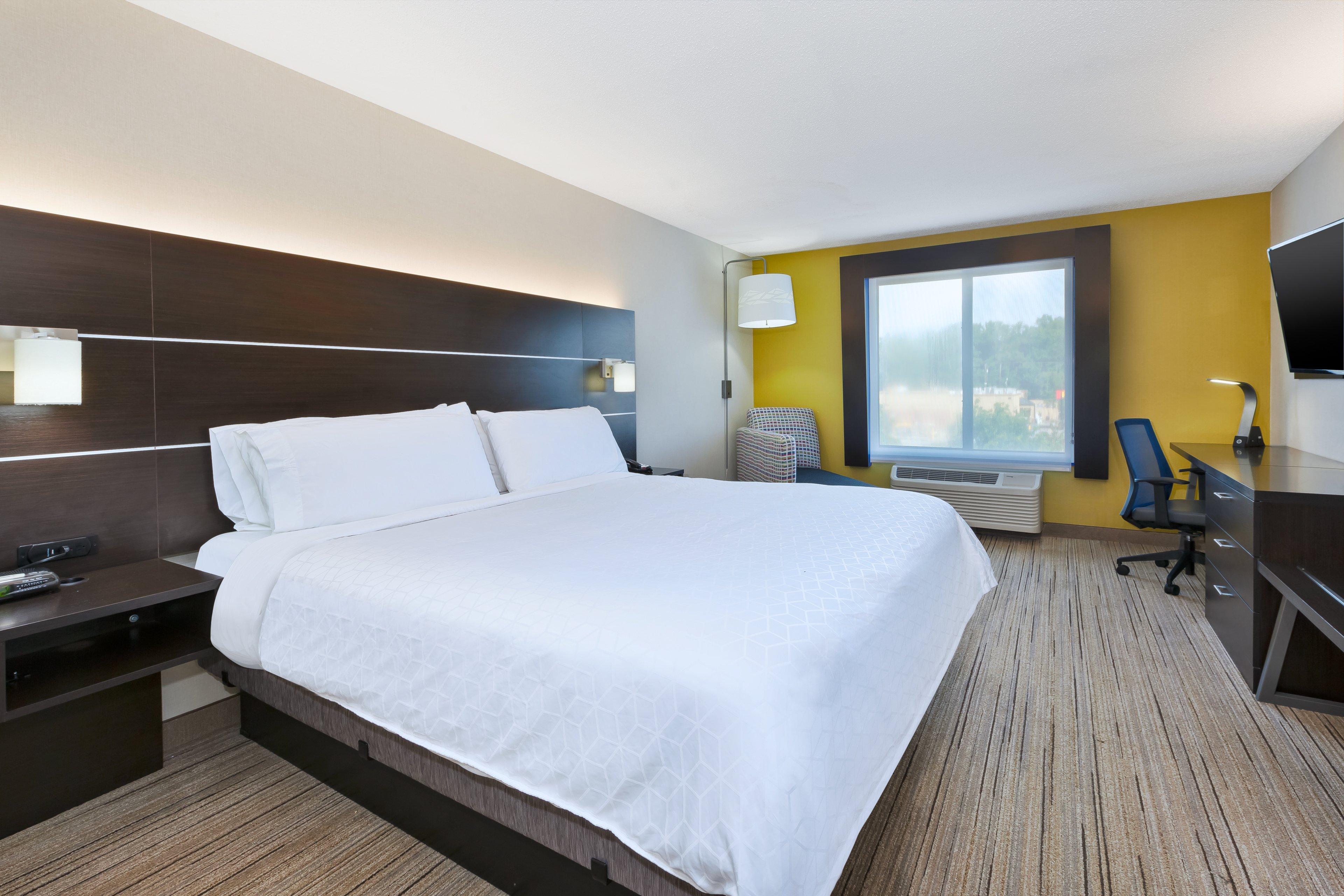 Holiday Inn Express Hotel & Suites Cleveland-Richfield By Ihg Brecksville Exterior photo